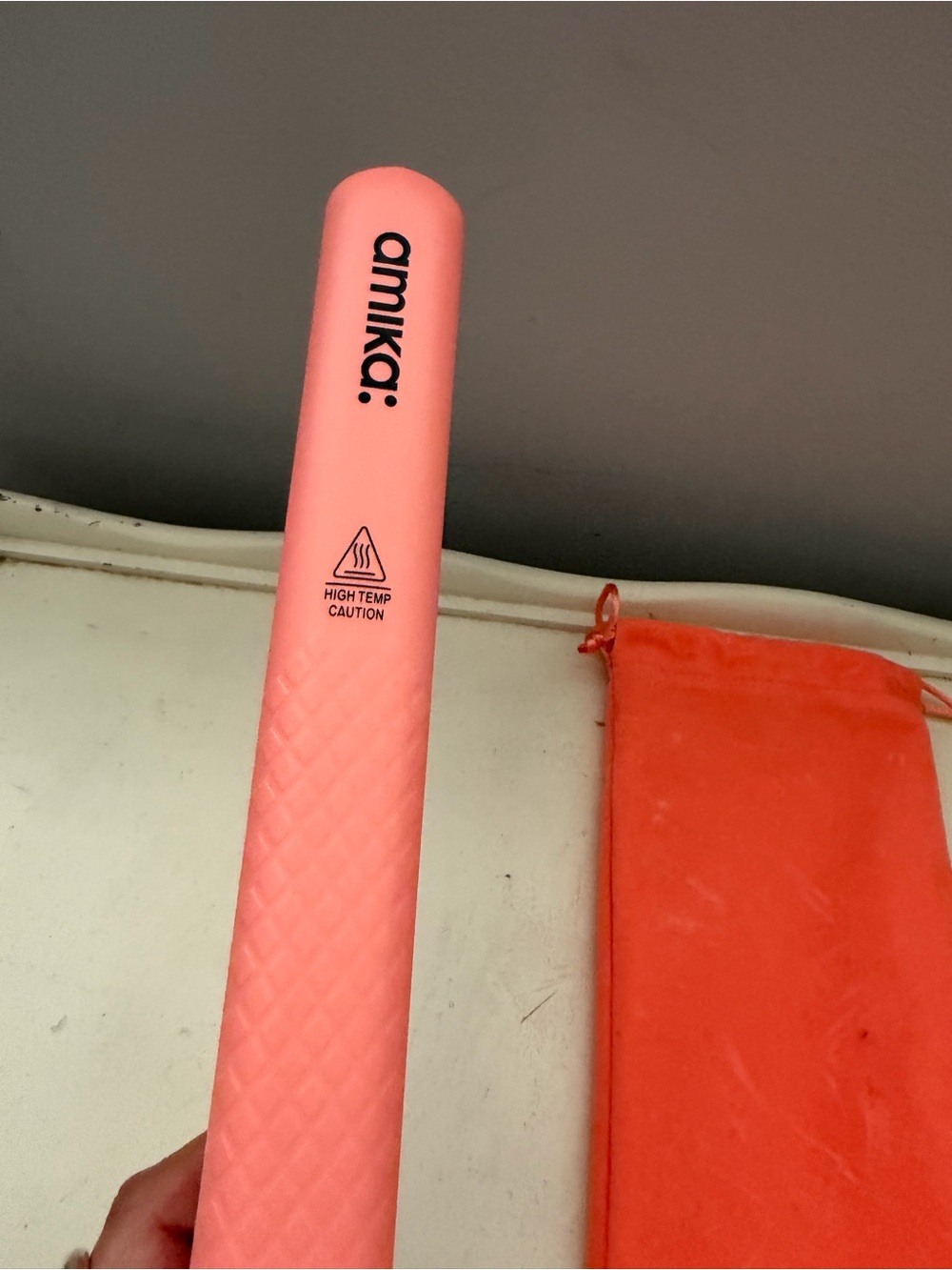 Amika Hair Straightener Flat Iron – Coral Pink – New Open Box w/ Storage Pouch - Picture 3 of 3